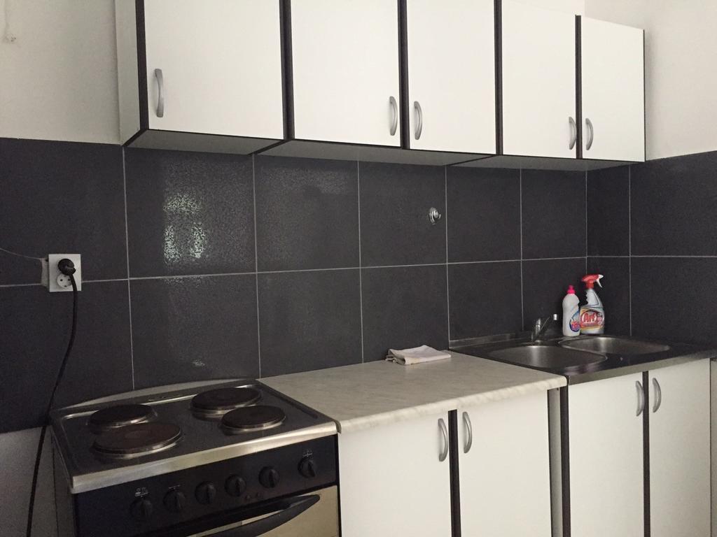 Apartments Pines Бар Екстериор снимка