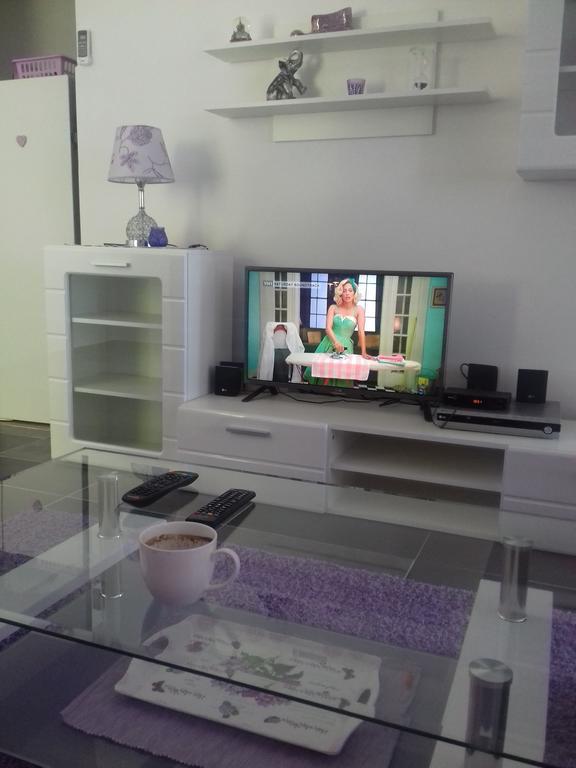 Apartments Pines Бар Екстериор снимка