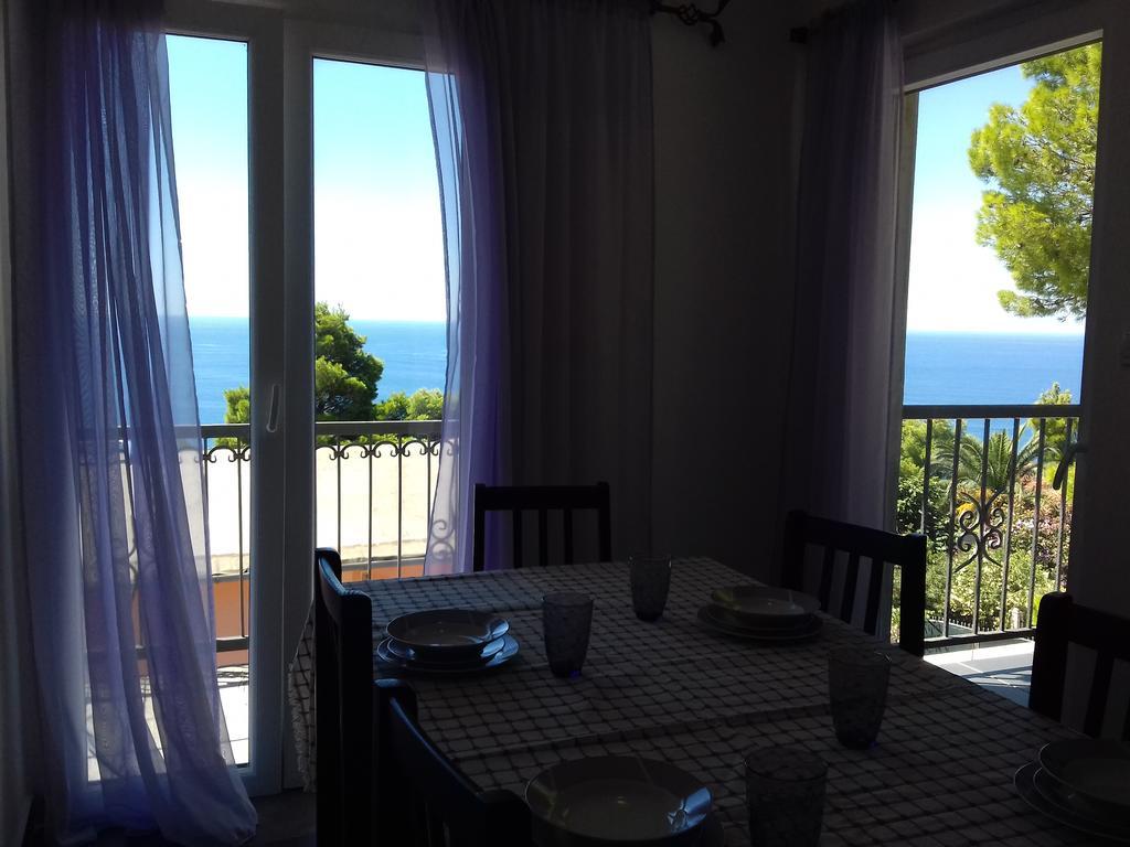 Apartments Pines Бар Екстериор снимка